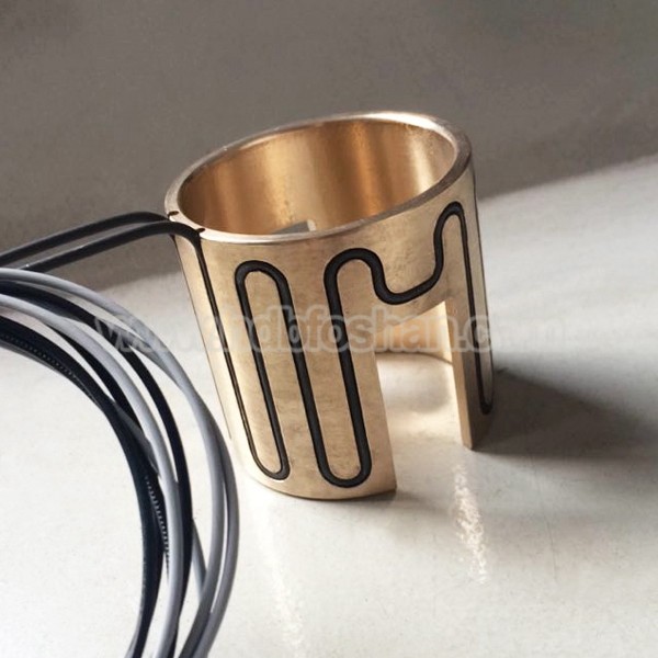 Single point needle valve copper sleeve